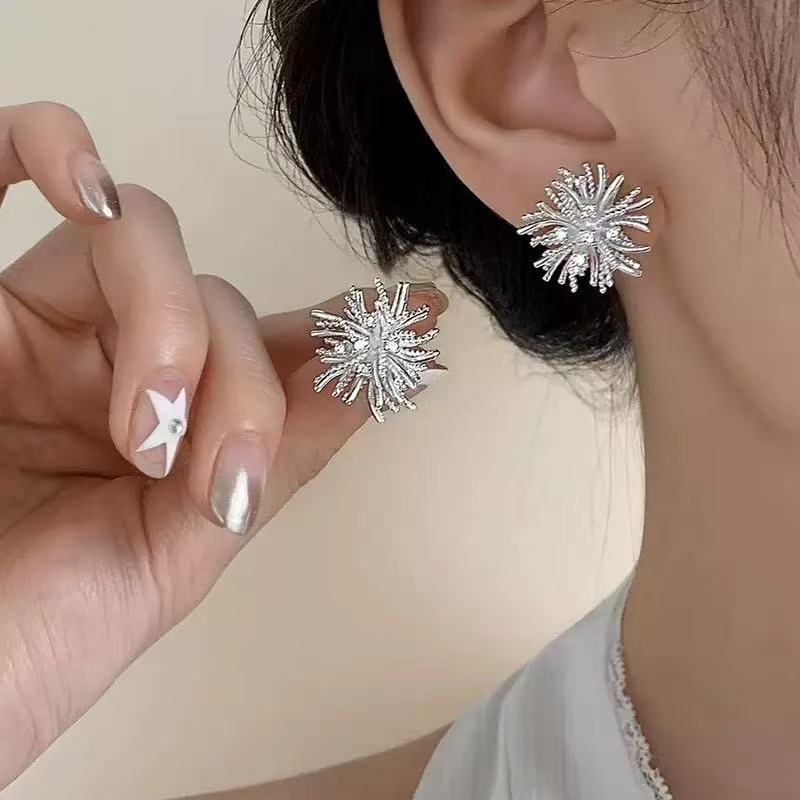 Minimal Firework Stud Earrings 925 Silver Needle