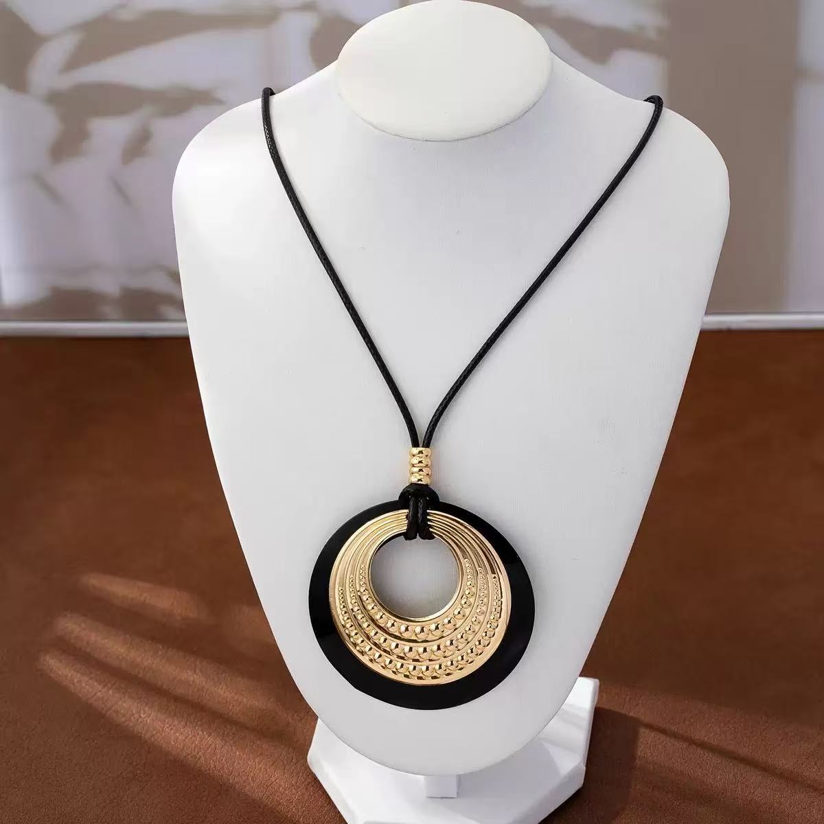 Minimal Hollow Circle Pendant Necklace Wax Rope Chain