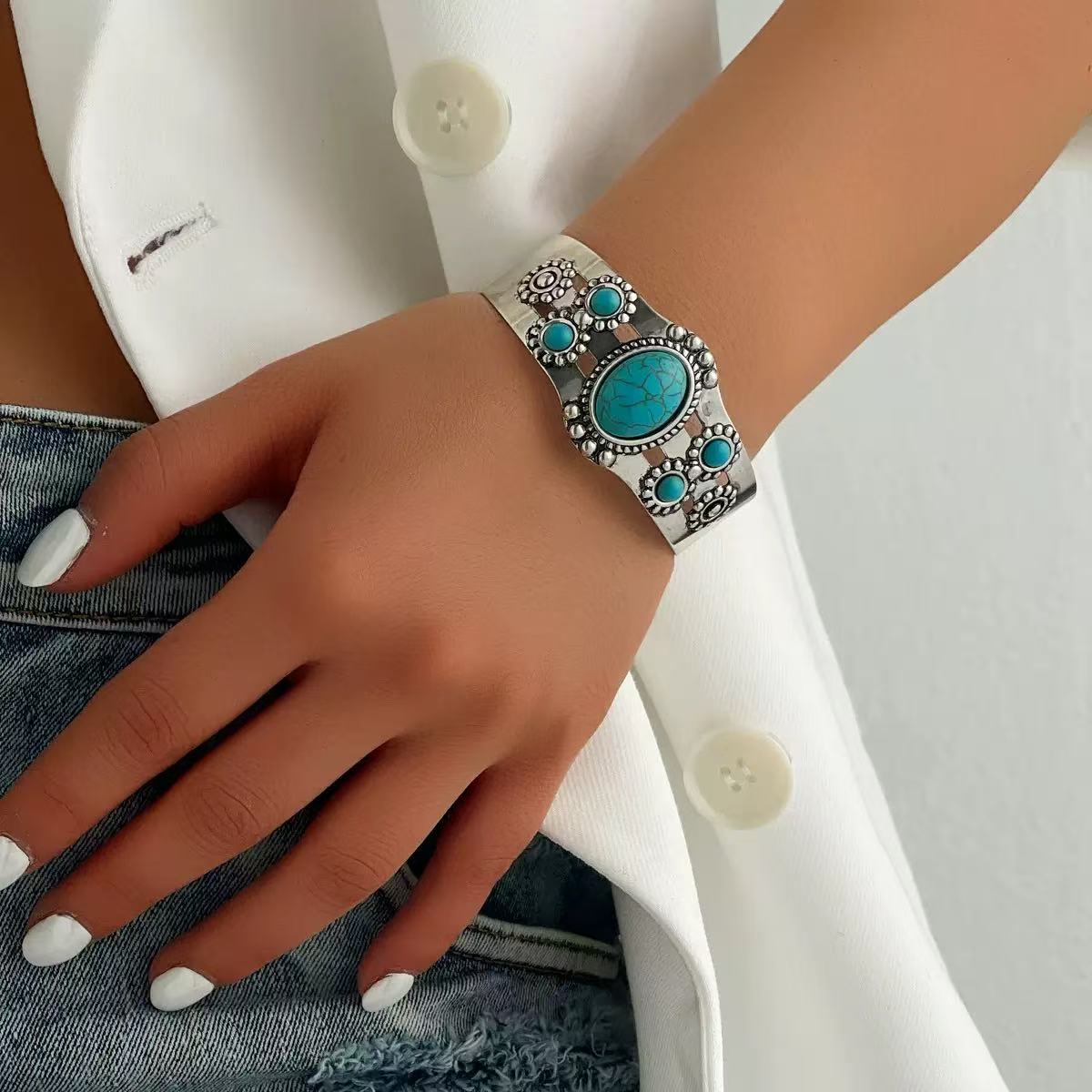 Minimal Open Cuff Plated Alloy Bracelet for Women