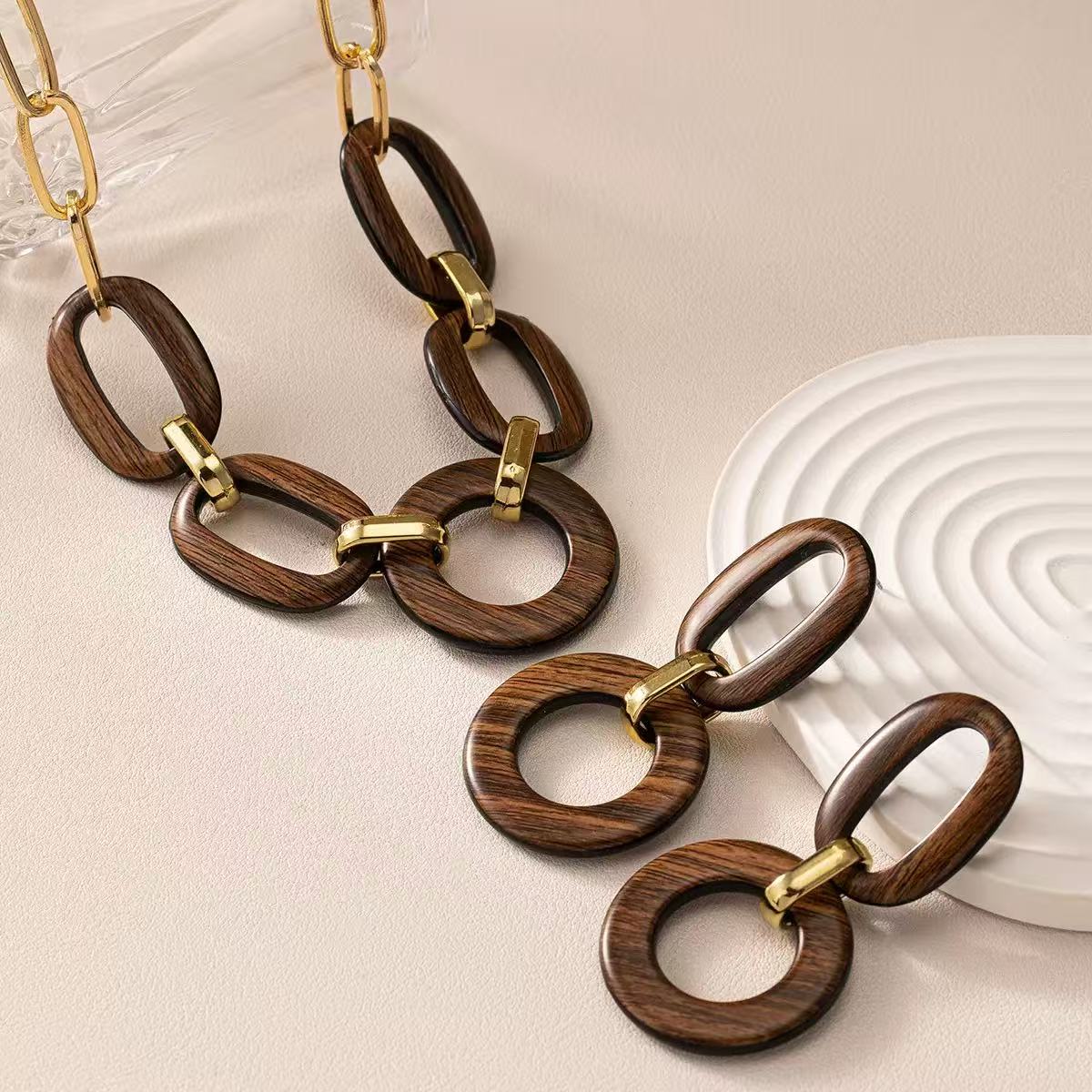 Modern Oval Acrylic Necklace and Dangle Earrings Set for Women